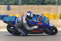 Philippe Monneret sur la Yamaha ROC 500 au GP de France 1995.