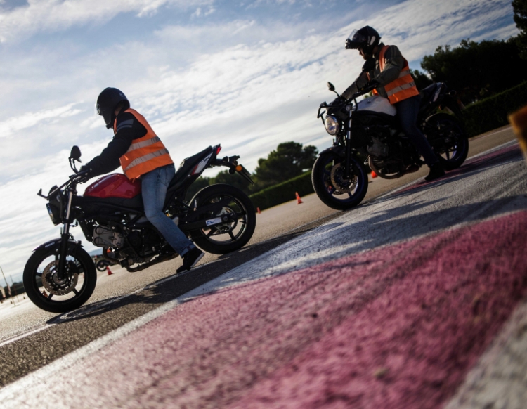PERMIS MOTO - Stage Permis 3 jours (20h)