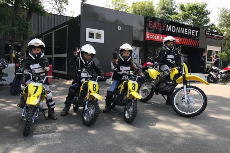 MOTO CROSS ENFANT/ JUNIOR - Stage vacances 7-15 ans