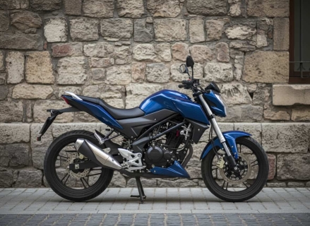 Équipement obligatoire à moto en 2025