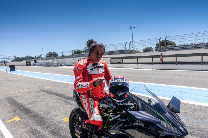 Record Absolu De Vitesse Au Paul Ricard Pour Le Champion De Moto